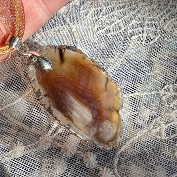 Genuine Geode Slab Necklace Brown & Cream 16" - 18" - Picture 11 of 11